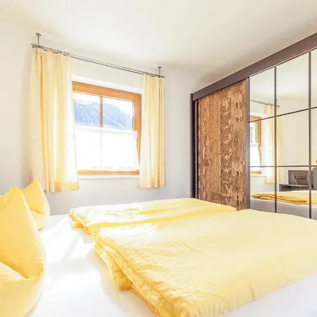 Ferienwohnung- Neustift I St Apartment